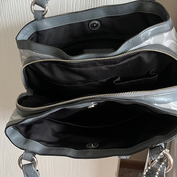 Coach Purse - Picture 2 of 8